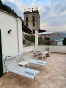 Villa Amare with beach and breathtaking views