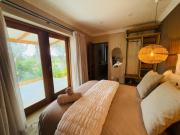 Self Check-in River View Suite