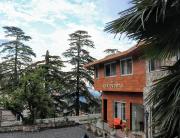 The Kenilworth Mussoorie by Stotrak On Mall Road with On-site Parking