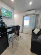 Upea moderni pieni yksiö rauhallisella sijainnilla - itsepalvelukirjautuminen - SELF CHECK-IN