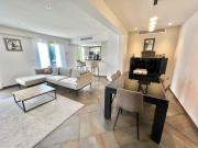 Single-family home in Mandelieu