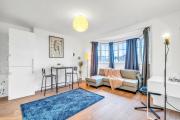 1bed, sleeps 3, baby cot, 10 min tube, 25 min Wembley, Free Parking, Flat 4 1bed, sleeps 3, baby cot, 10 min tube, 25 min Wembley, Free Parking, Flat 4