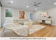 Thane Retreat - Cosy Ambience, Modern Entertaining