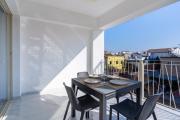 Rosemont - Stylish Studio W Balcony in Larnaca