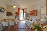 Girasole Suite Elegante appartamento 2 camere, piscina