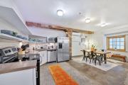 Chic Downtown Condo in Knoxvilles Old City