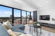City Chic, Elegant 2BR apt