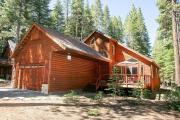 Tahoe Donner Cabin Level Driveway Sleeps 8 Decks Close to Ski & Trails