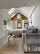 Seatribe Cabin, Cozy snug by the Sea