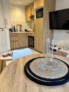 Élégant T2 à 100m de la plage - Proche Aéroport