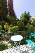 Carré dOr, superbe apartment sur jardin, élégant et ensoleillé