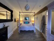 Prior Hall Farm Cottage - 3 bedroom luxury cottage in center of Malham Prior Hall Farm Cottage - 3 bedroom luxury cottage in center of Malham