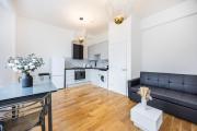 Spacious Islington Apartment