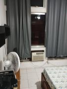 Conjugado dividido em quarto e sala