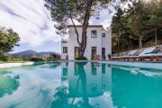 Elissaios-Brand New Renovated Pool Villa