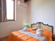 Apartment with Jacuzzi near Etna