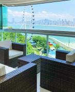 3 suites 2 vagas vista BC cartão postal