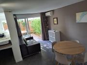 Hameau du Puech, rez-de-jardin avec parking et clim