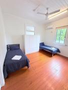 Top Emu Park
