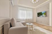 Elegant 1BR Apt with AC Elegant 1BR Apt with AC