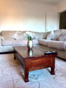 Cosy Ground Floor Apartment With Fantastic Transport Links Cosy Ground Floor Apartment With Fantastic Transport Links