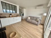 Seaside Serenity - Antibes - Beachfront Apartment - Seaside Serenity - Antibes - Beachfront Apartment -