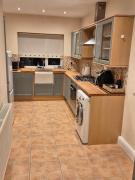 Spacious house with parking in excellent location