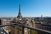 Studio Eiffel Tower view