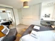 Homely 2 bedroom house, parking