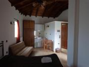 Alonaki Guesthouse