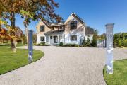 Top Shelter Island