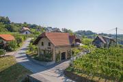 Vineyard Cottage Brodaric - Happy Rentals