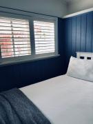 uffington studio pet friendly garden setting