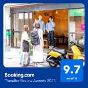 LovesunshineBackpackers