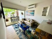 2 Bedroom Oceanfront Condo with Wi-Fi, AC and Pool