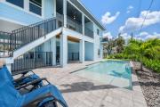 Mid Island Beach Getaway - Close to Beach, Heated Pool - Suntide - Roelens