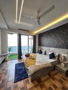 Stunning private Studio Apartment - Elegance Homes