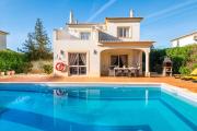 Villa Oasis, Piscina, Jacuzzi, Ténis e Praias! Villa Oasis, Piscina, Jacuzzi, Ténis e Praias!