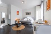 Rue Hoche by Halldis