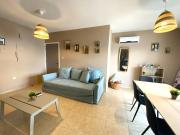 2Br Apt - 5mins walk to the Beach with Internet access