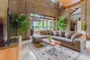 Castila Saraswati - Tranquil 4BR Villa in Kayu Aya