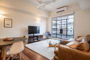 Flinders Lane Hideaway - Light-Filled CBD Retreat