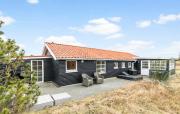 3 Bedroom Beach Front Home In Grenaa