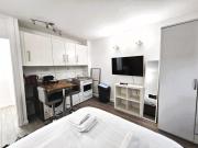Light Studio with kitchenette close to Hyde Park