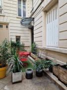 Studio de charme Paris Champs Elysees