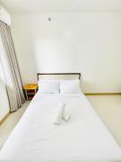 SM 7 Simple Studio Near SM