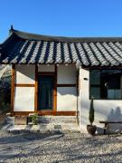 Bow Hanok House