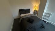 Double Bed - Fast WiFi - Free Parking - 1 Bedroom in 4 Bedroom House PS3