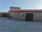 Casa do Muro Alto