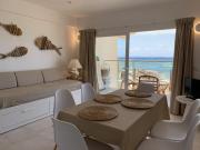 Espardell Beachfront Stay - Ocean Breeze & Sunrise